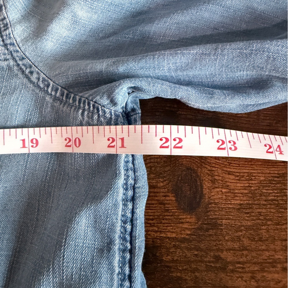 American Eagle Outfitters Light Blue Denim Shirt boyfriend fit - Picture 4 of 5